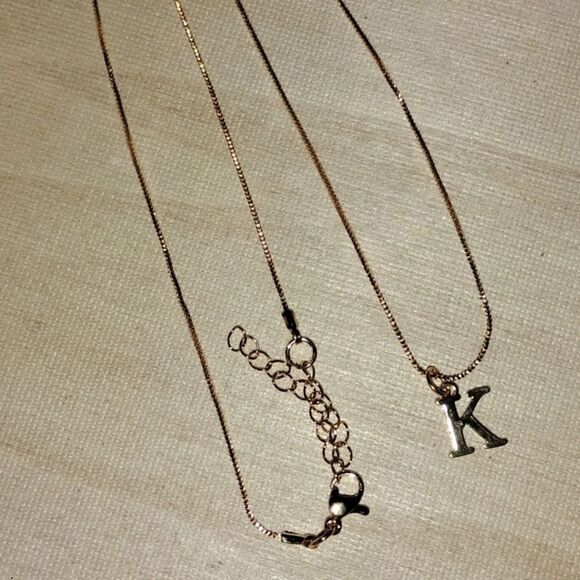 Letter K necklace‎ gold tone - Picture 1 of 2
